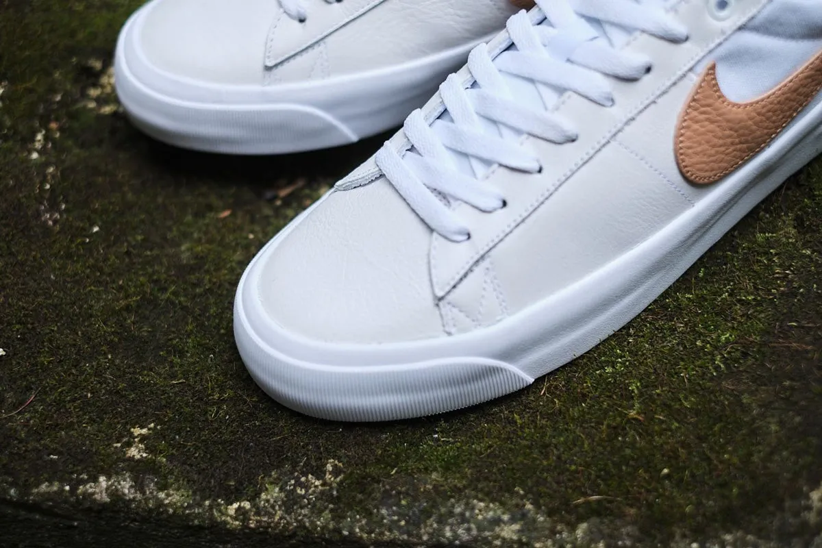 Nike SB Zoom Blazer Low GT ISO Herren Skate Schuhe